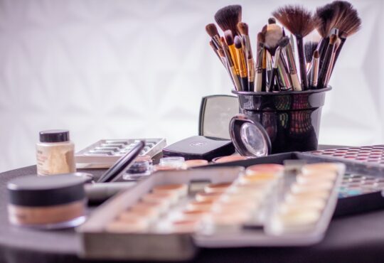 7x onmisbare make up kwasten voor een egale teint